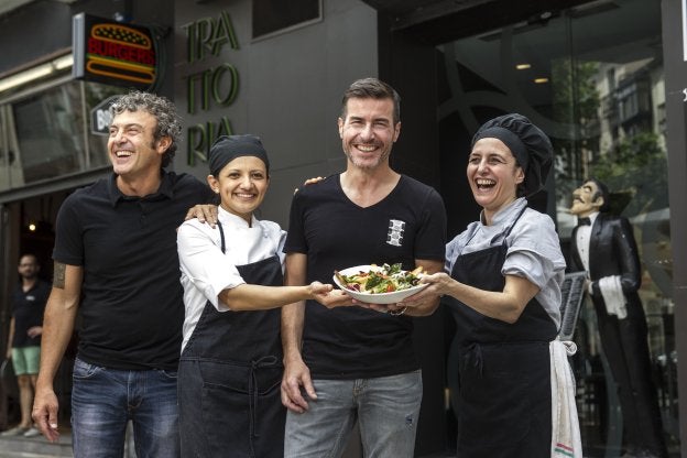Álvaro, Mirna, Ferdinando y Rosa, de la Trattoria. ::