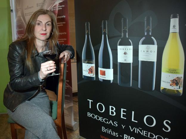 Adriana Laucirica, enóloga de Bodegas y Viñedos Tobelos. :: miguel herreros
/