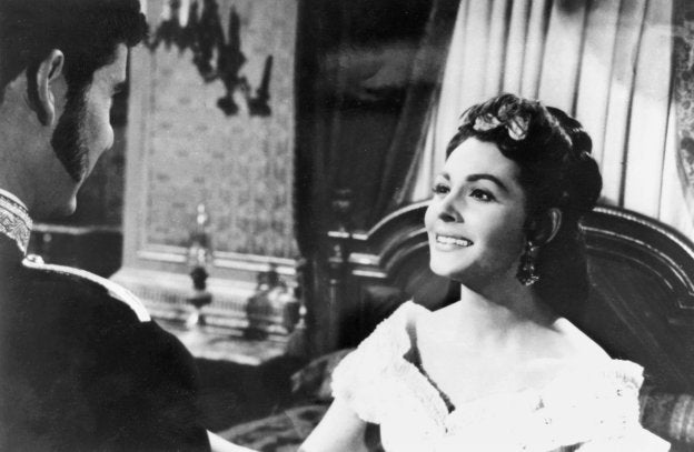 Paquita Rico en el papel que marcó su carrera, la reina María de las Mercedes en '¿Dónde vas Alfonso XII?'. :: r. c.