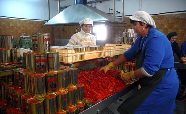 Fábrica de conserva de pimientos./A.I.