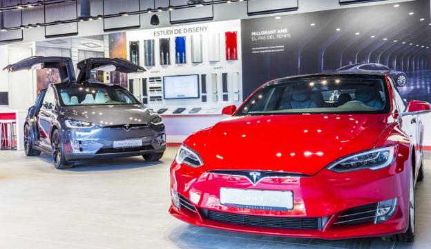Tesla trata de abrirse hueco en España. :: L.r.M./