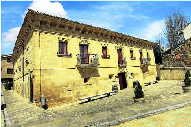 El Palacio Samaniego fue adquirido en una subasta por una financiera vinculada a los Rothschild. :: /Justo Rodriguez
