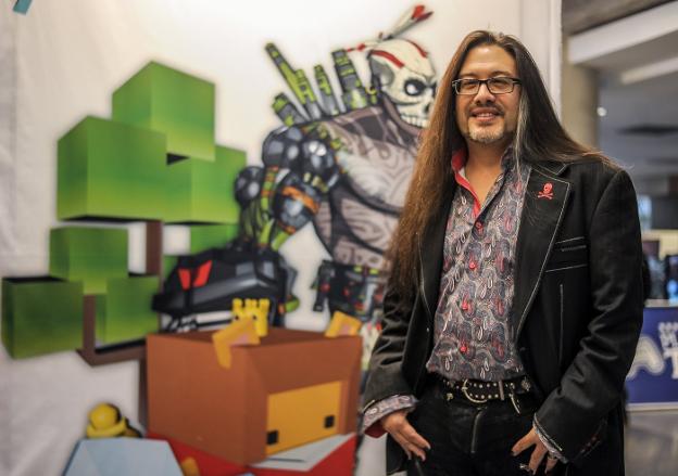 John Romero comenzó creando videojuegos a escondidas por las noches en su empresa. :: borja agudo/