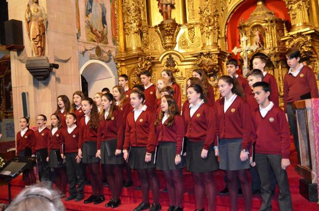 Actuación de la Escolanía del colegio San Agustín. :: /Isabel Álvarez