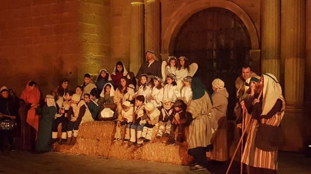 Una de las escenas del belén viviente escenificado ayer en Agoncillo. :: /Pilar Hidalgo