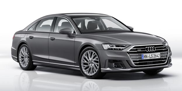 El Audi A8 adopta ahora una estética más deportiva. :: L.R.M./