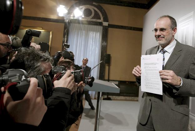 El letrado Joan Ridao, en un acto en Madrid en febrero de 2010. :: jUANJO MARTÍN / EFE/
