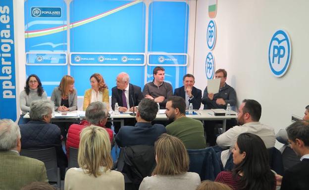 Reunión del PP con mitovo del CER. /PP