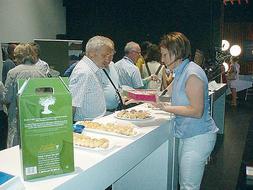 Arnedo. La ‘Capital del Calzado’ exhibió una exposición con algunos modelos de zapatos imposibles y una muestra gastronómica. / L.R./