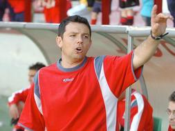 El Calahorra destituye a su entrenador, Tito Bengoechea