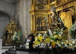 Ofrenda floral, la inauguración del Belén, conciertos y una misa solemne