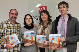 Eugenio Sáenz, Ascensión Jiménez, la vicerrectora Mar Asensio y el director de Fábula, Carlos Villar Flor. ::
UNIVERSIDAD DE LA RIOJA/