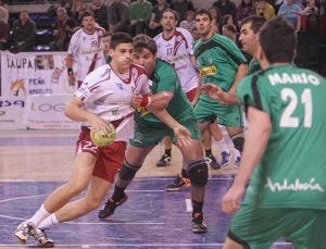 Dani Tolmos, el sábado pasado, cuando debutó con el 'Natur'. :: F. D./