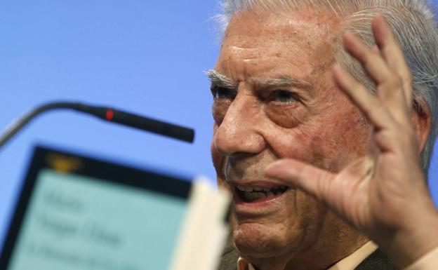 Vargas Llosa presume de Rioja en el Financial Times