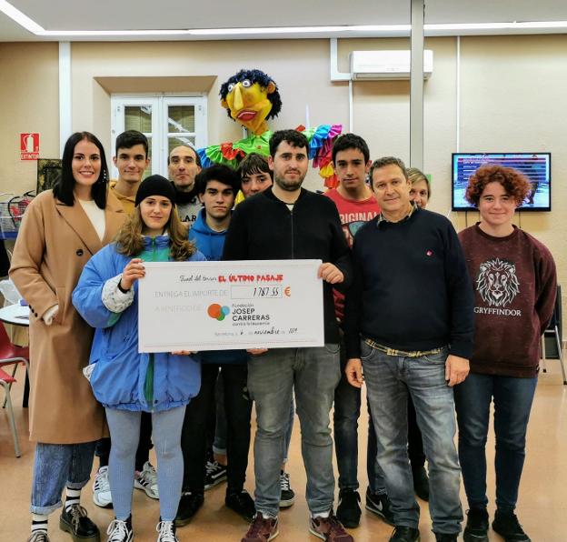 El consejo de la juventud dona 1.762 euros a la lucha contra la leucemia - La Rioja