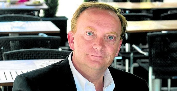 Gonzalo Giner Presenta Pacto De Lealtad La Rioja - 